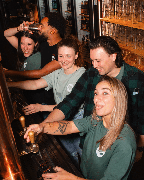 PHOTO DE L'ÉQUIPE DU BAR À BIÈRE LA CERVOISERIE COGNAC
