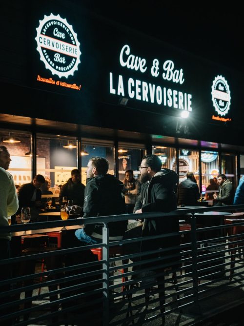 TERRASSE EXTÉRIEUR DE LA CERVOISERIE