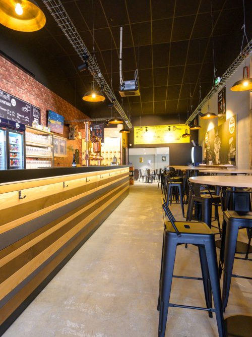 BAR À BIÉRE DE LA CERVOISERIE LA FLOTTE EN RÉ